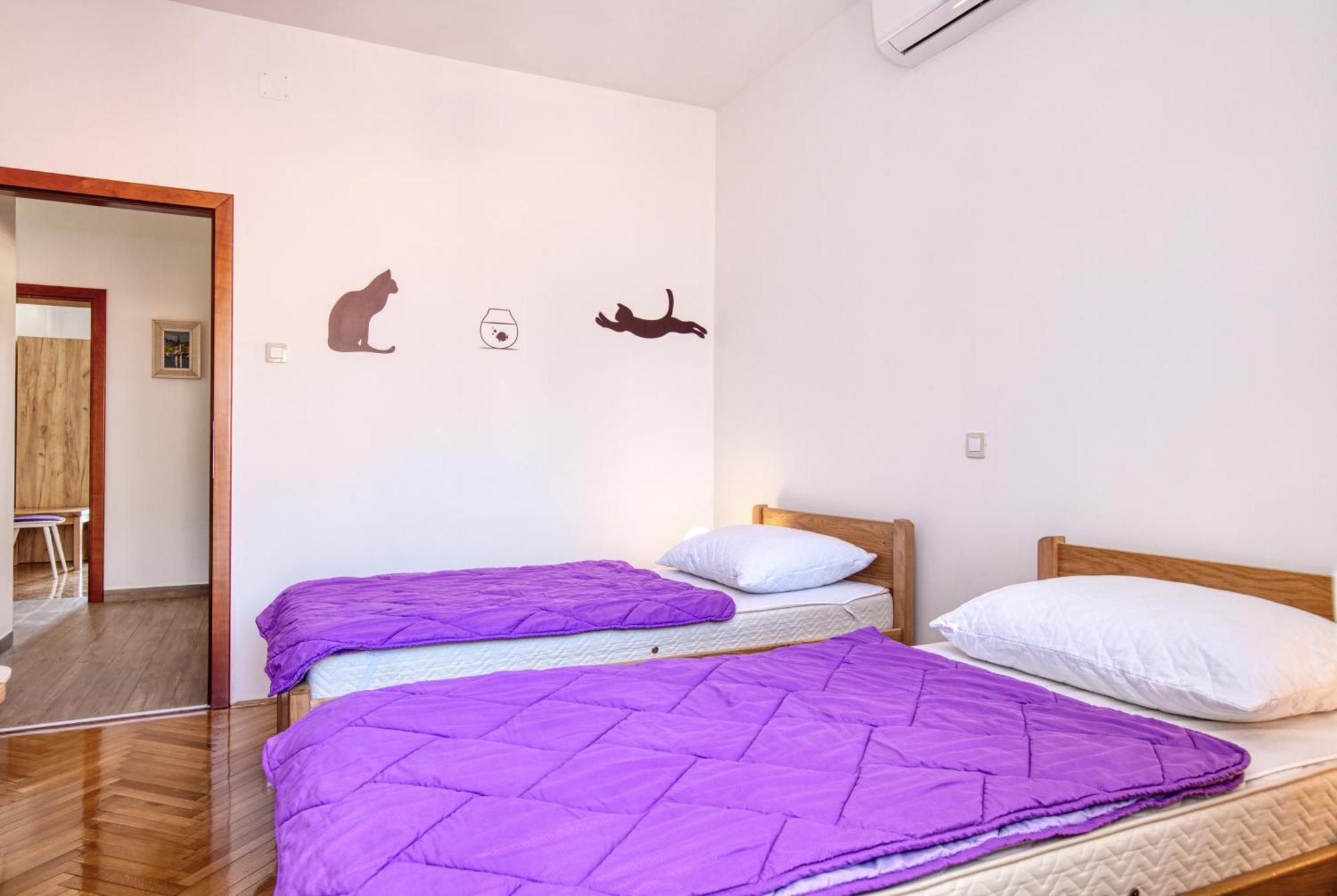 Family Friendly Seaside Apartments Brodarica, Sibenik - 4833 Brodarica  Szoba fotó