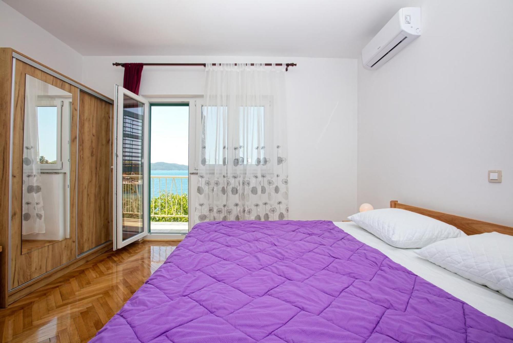 Family Friendly Seaside Apartments Brodarica, Sibenik - 4833 Brodarica  Szoba fotó