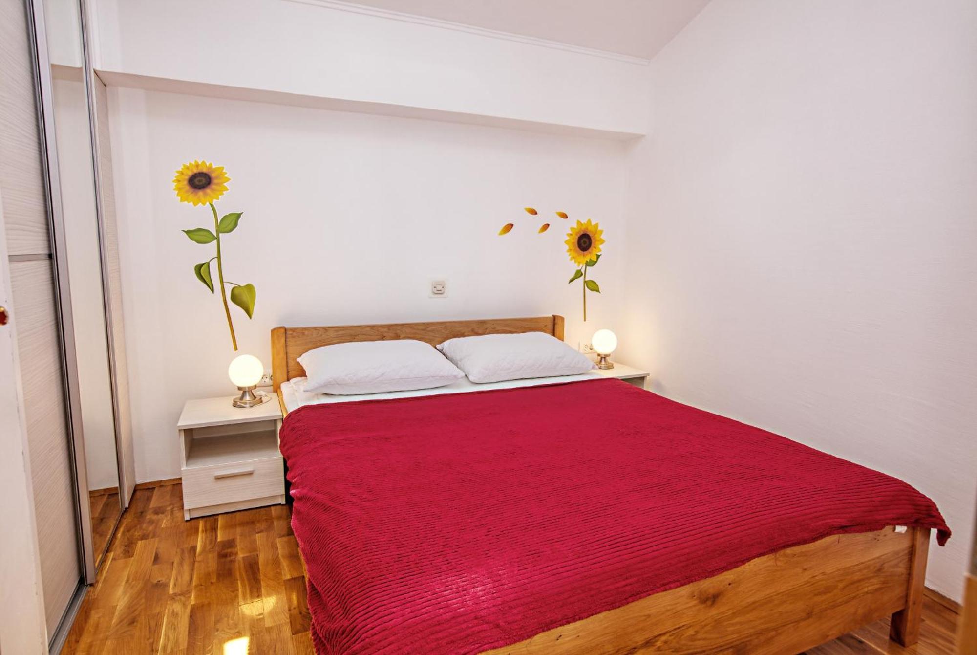 Family Friendly Seaside Apartments Brodarica, Sibenik - 4833 Brodarica  Kültér fotó