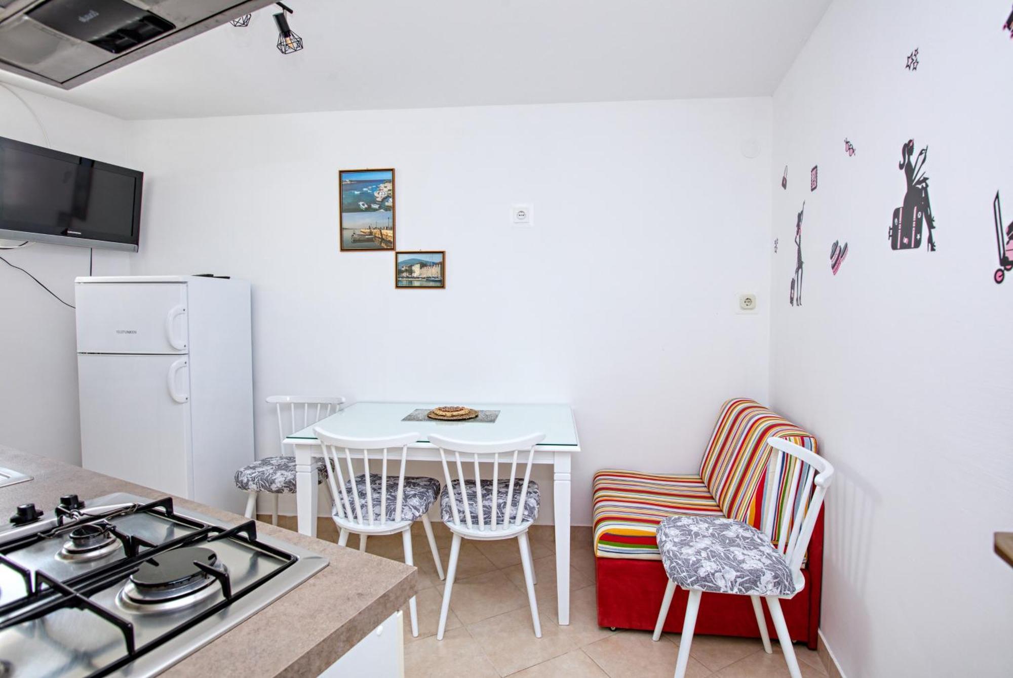 Family Friendly Seaside Apartments Brodarica, Sibenik - 4833 Brodarica  Kültér fotó