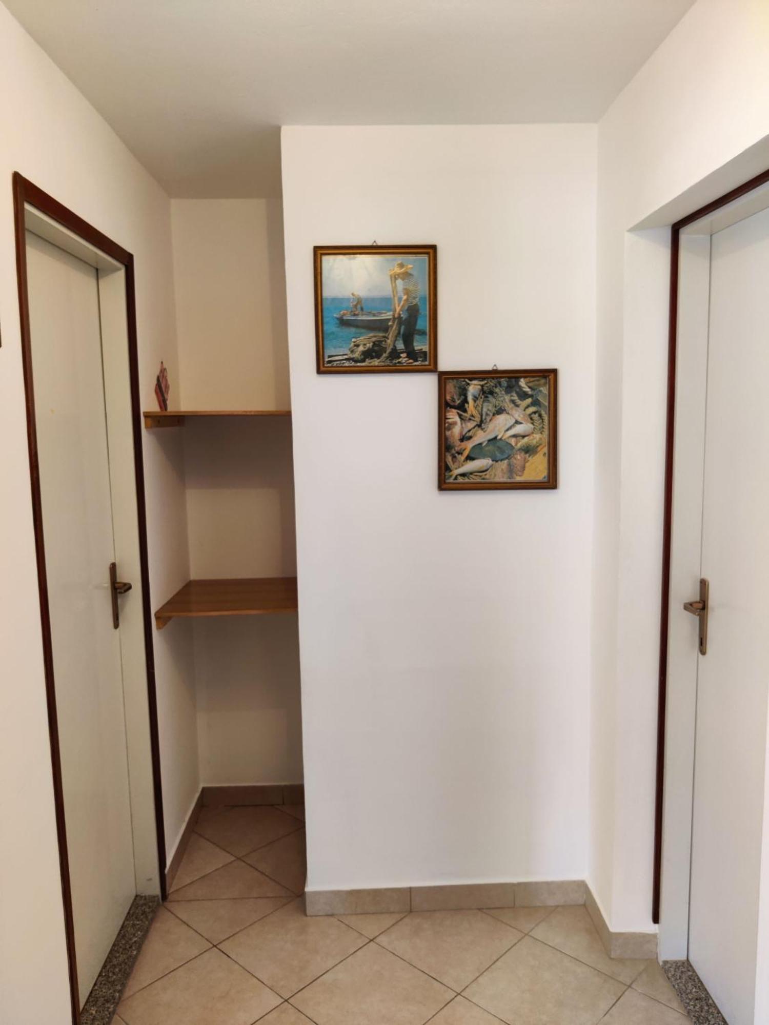 Family Friendly Seaside Apartments Brodarica, Sibenik - 4833 Brodarica  Kültér fotó