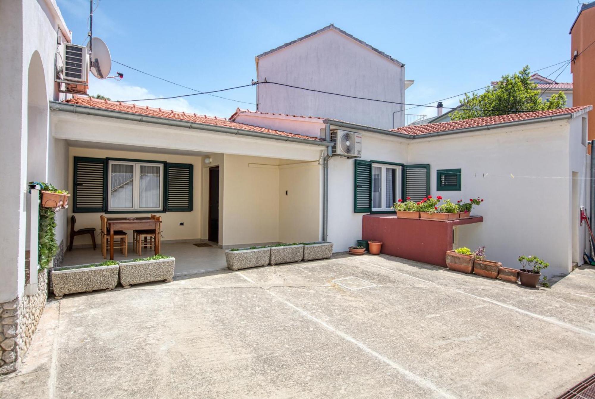 Family Friendly Seaside Apartments Brodarica, Sibenik - 4833 Brodarica  Kültér fotó