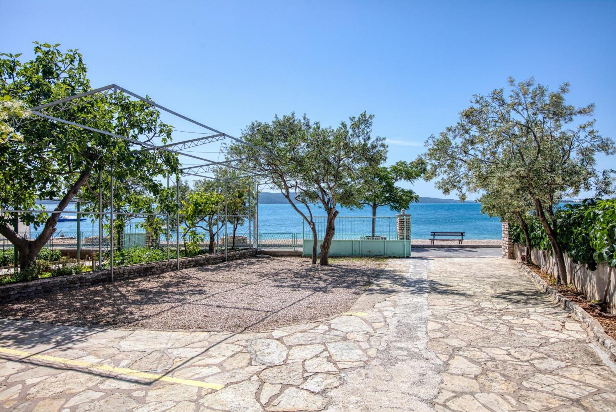 Family Friendly Seaside Apartments Brodarica, Sibenik - 4833 Brodarica  Kültér fotó